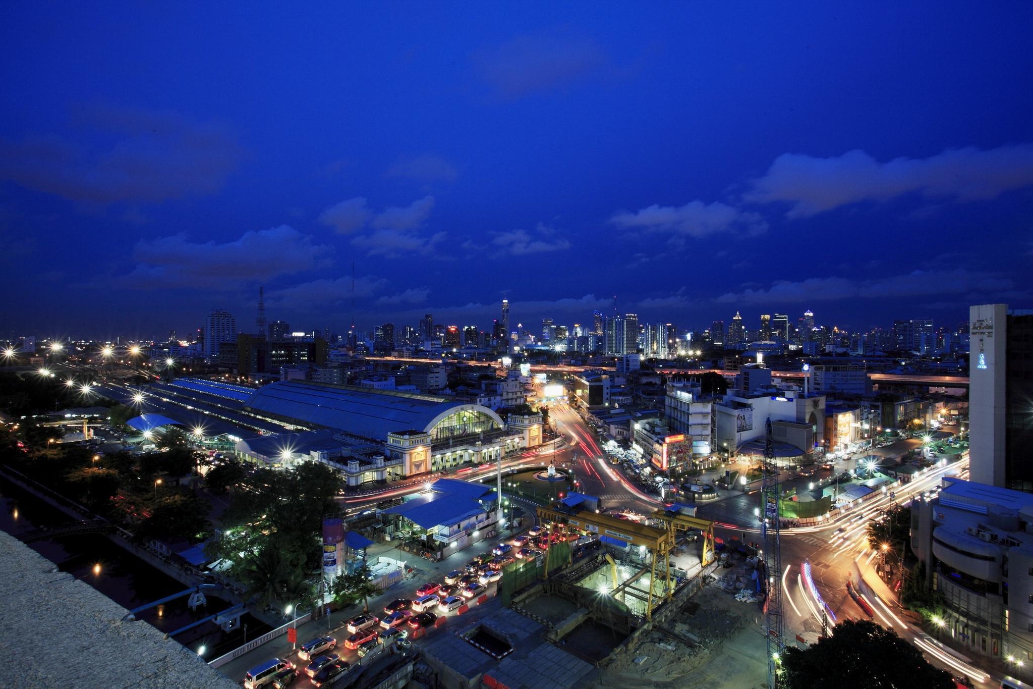 The Quarter Hualamphong By Uhg Hotel Banguecoque Exterior foto