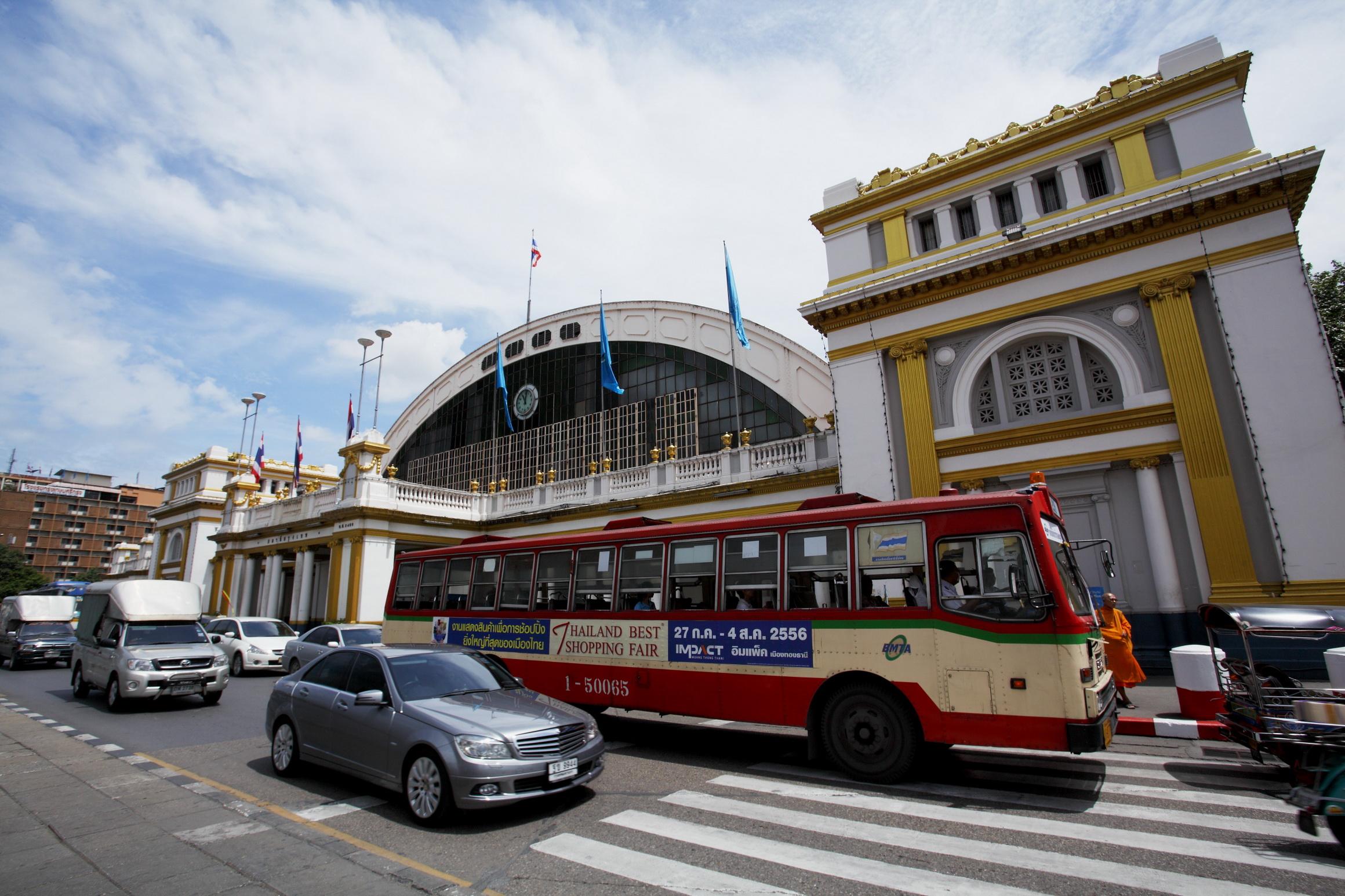 The Quarter Hualamphong By Uhg Hotel Banguecoque Exterior foto